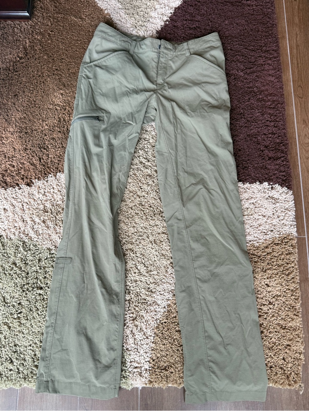 Patagonia Olive Green Cargo Pants with Zip Pocket